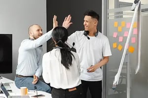 What-are-the-main-components-of-a-customer-experience-team