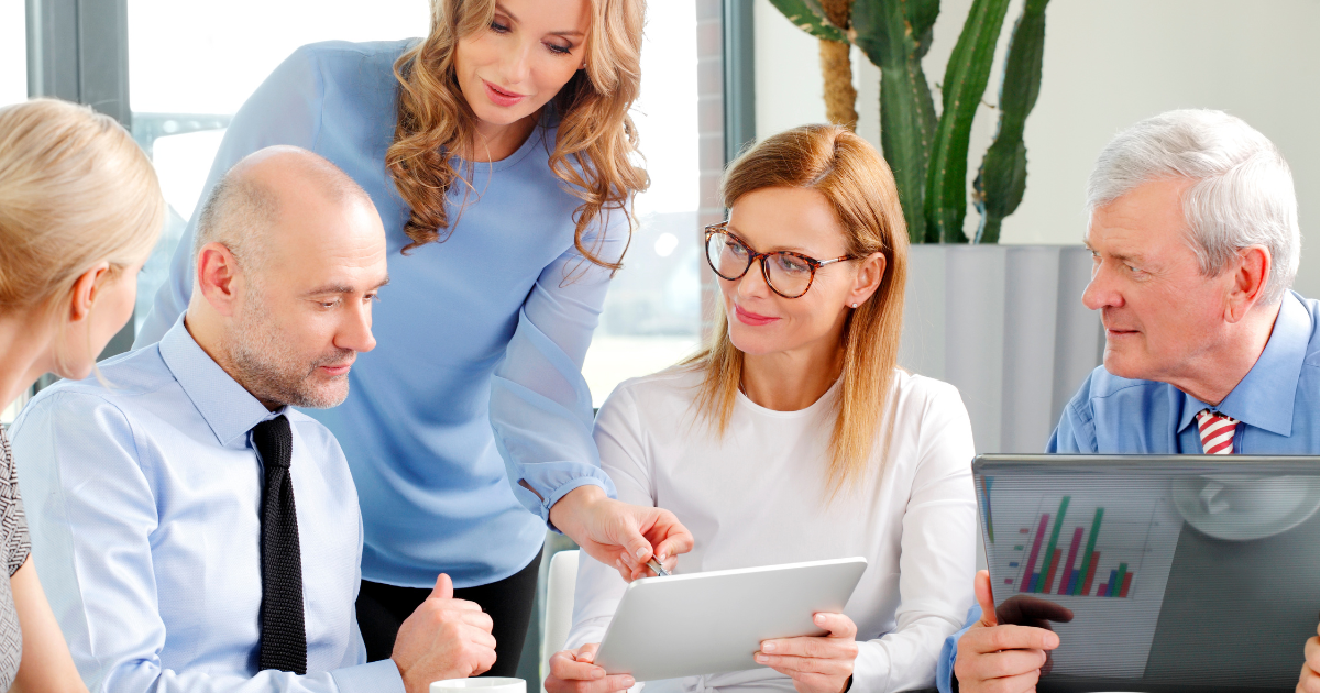 How to Conduct a Successful Competitor Analysis